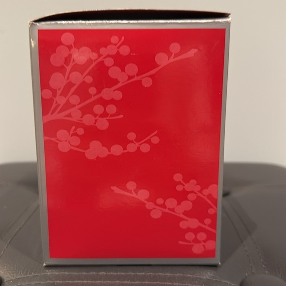 Heirloom Collection | Barbie 25th Anniversary Edition Ornament - Picture 8 of 12